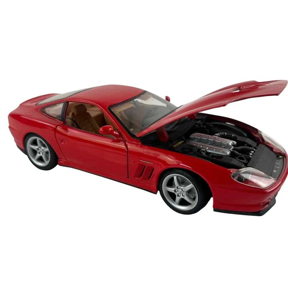 Ferrari‎ Diecast Model Car Red 550 Maranello Pininfarina 1:18 Rosso Corsa